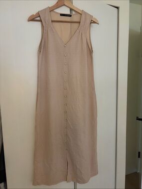 Summer sleeveless dress